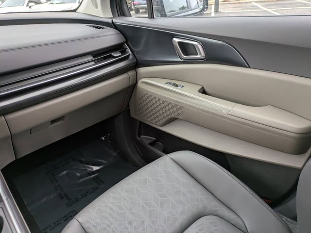 New 2026 Kia Carnival LXS FWD image 21