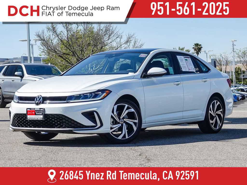 Used 2025 Volkswagen Jetta SEL image 1