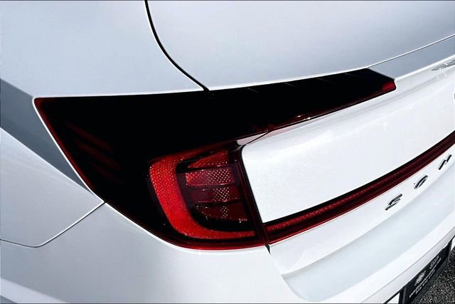 Used 2021 Hyundai Sonata SE w/ Cargo Package image 23
