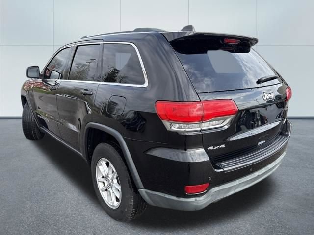 Used 2018 Jeep Grand Cherokee Laredo image 2