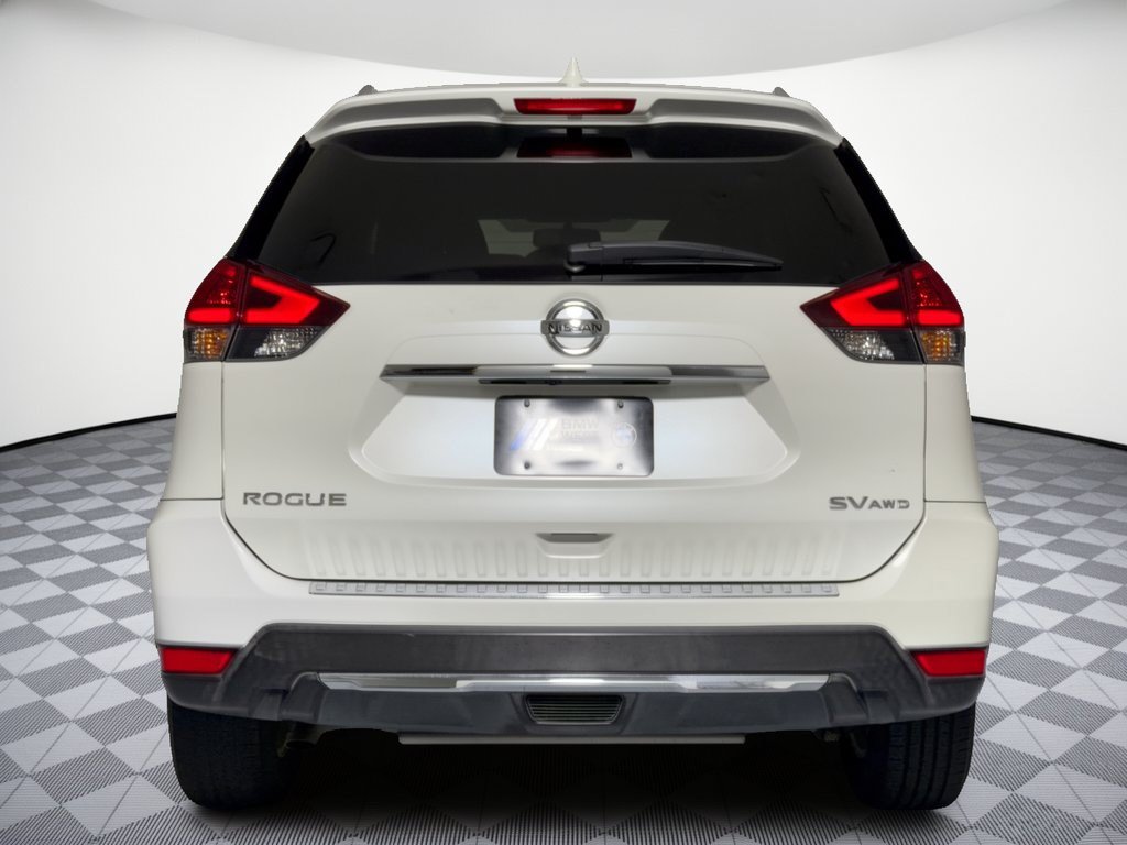 Used 2018 Nissan Rogue SV w/ Premium Package AWD/4WD image 11