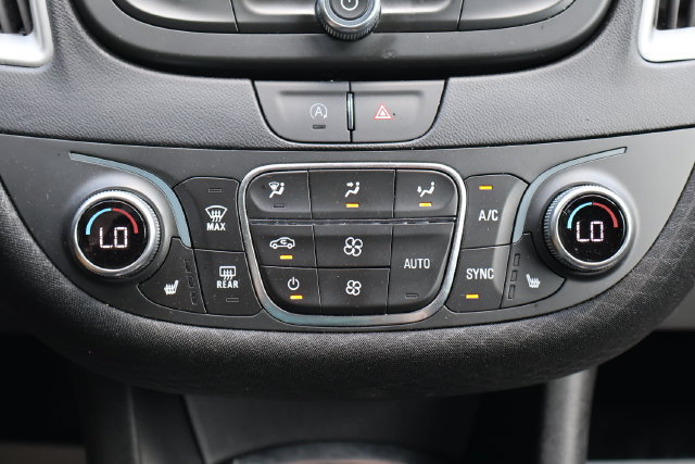 Used 2025 Chevrolet Malibu LT FWD image 16