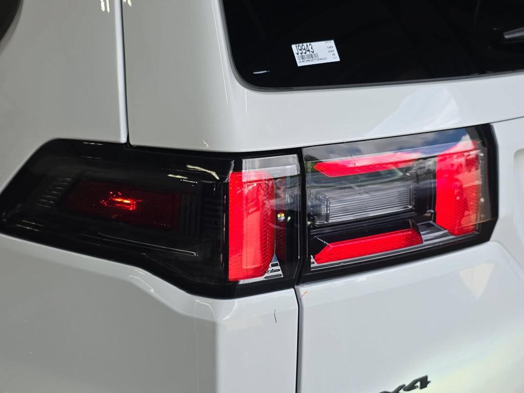 New 2026 Jeep Cherokee Laredo AWD/4WD image 33