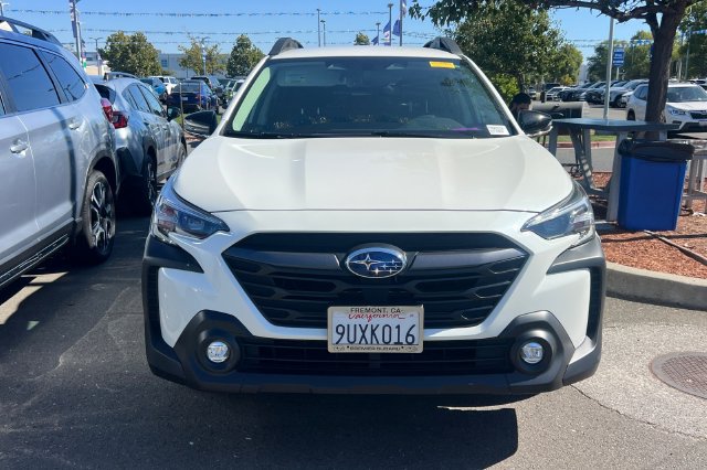 Used 2025 Subaru Outback Premium w/ Popular Package #1A AWD/4WD image 3