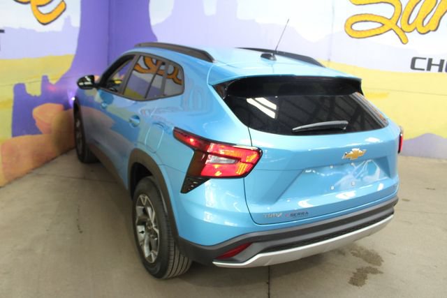 Used 2025 Chevrolet Trax LT w/ Driver Confidence Package FWD image 6