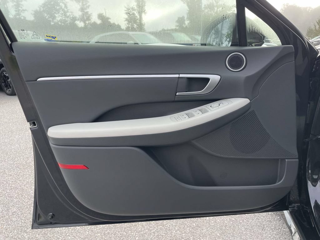 Certified 2026 Hyundai Sonata SEL FWD image 5