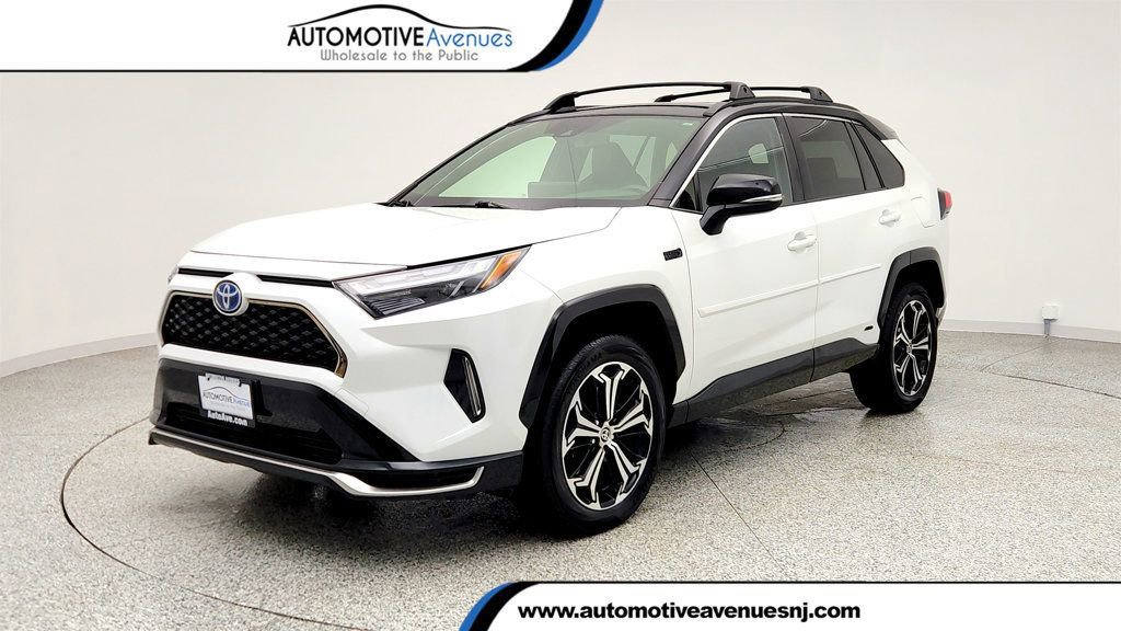 Used 2023 Toyota RAV4 XSE w/ Weather Package image 1