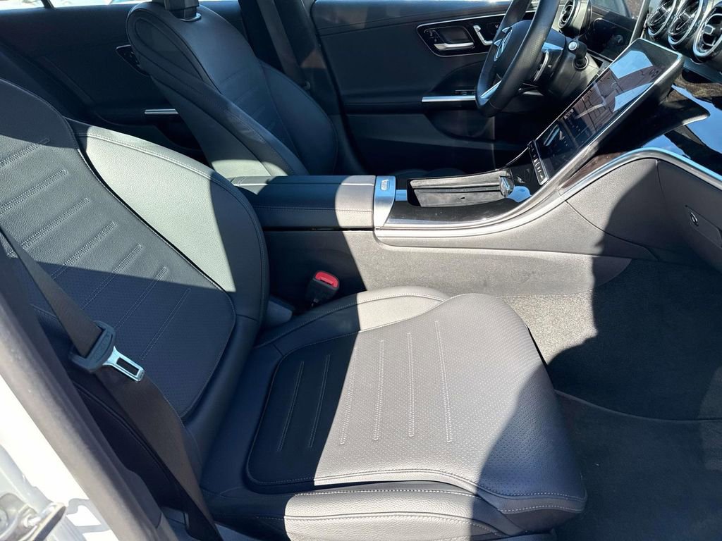 Used 2024 Mercedes-Benz C 300 Sedan image 10