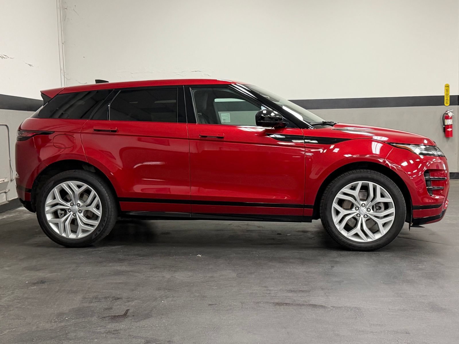 Used 2022 Land Rover Range Rover Evoque R-Dynamic S AWD/4WD image 3