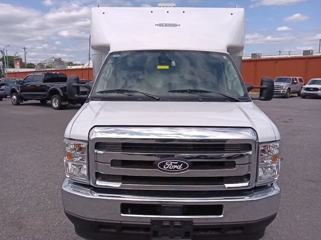 New 2026 Ford E-450 and Econoline 450 Super Duty w/ Power Equipment Group RWD image 8