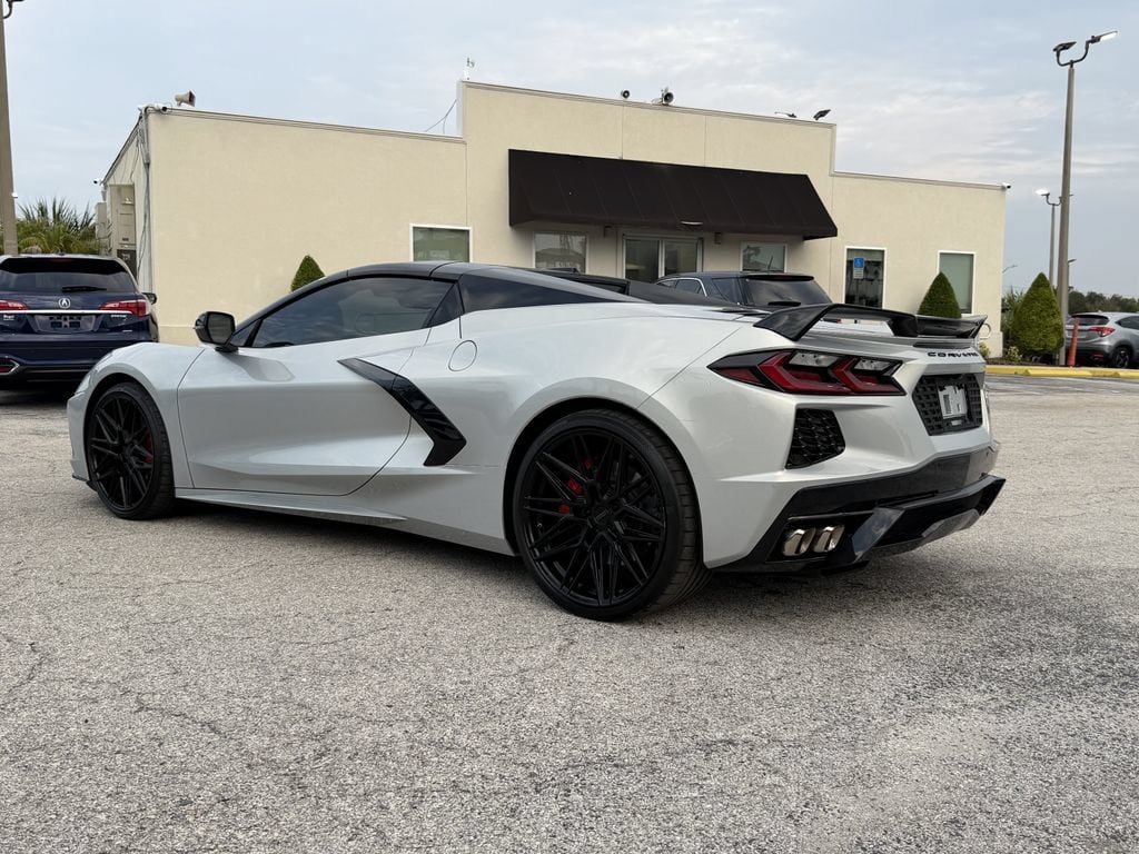 Used 2024 Chevrolet Corvette Stingray Premium Conv w/ Z51 Performance Package RWD image 7