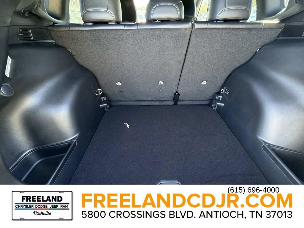 New 2026 Jeep Compass Latitude image 12