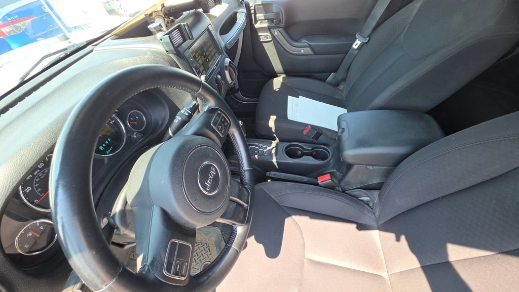 Used 2015 Jeep Wrangler Unlimited Sport w/ Quick Order Package 24S AWD/4WD image 12