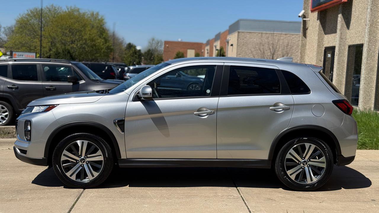 Used 2025 Mitsubishi Outlander Sport ES AWD/4WD image 4