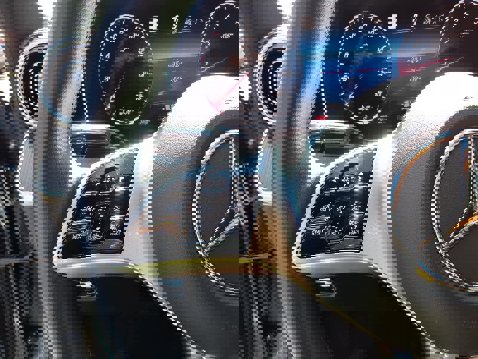 Used 2024 Mercedes-Benz C 300 4MATIC Sedan image 17