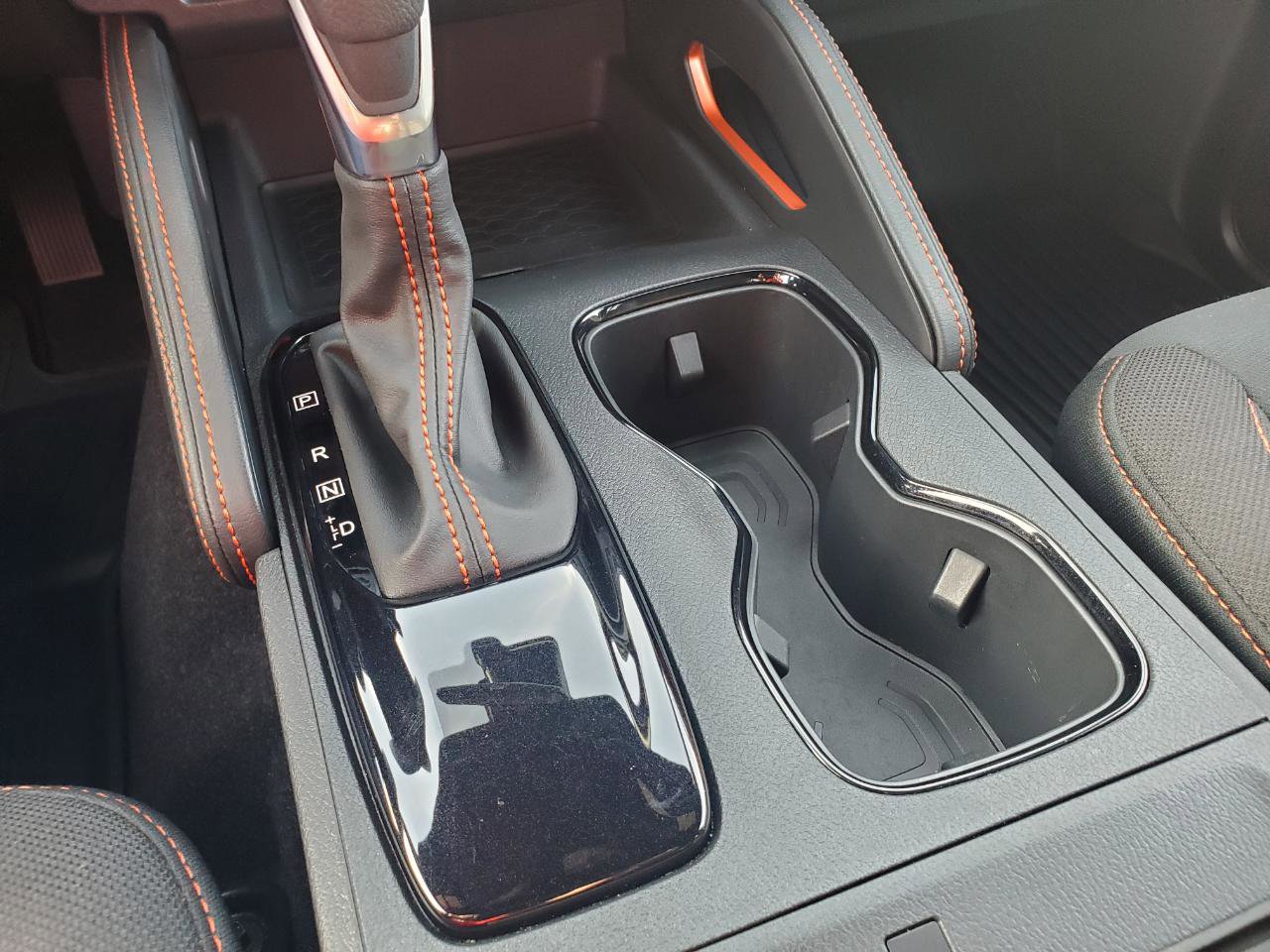 Used 2022 Nissan Frontier PRO-4X image 16