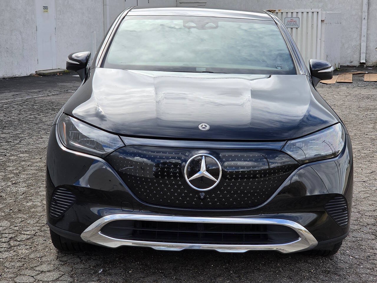 Used 2023 Mercedes-Benz EQE 350+ SUV w/ Exclusive Trim Package image 6