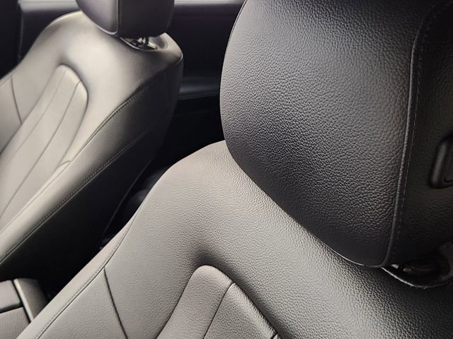 Used 2025 Mercedes-Benz GLB 250 GLB 250 image 14