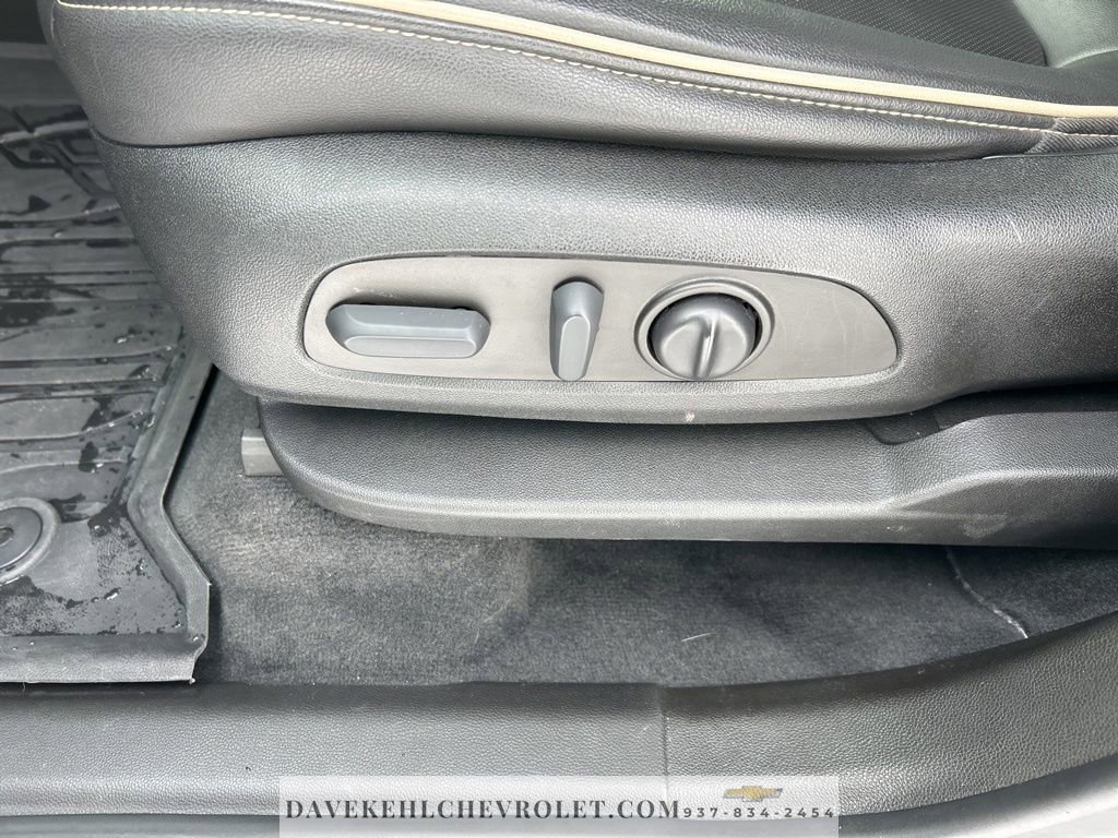 Used 2022 Chevrolet Traverse Premier w/ Redline Edition image 18