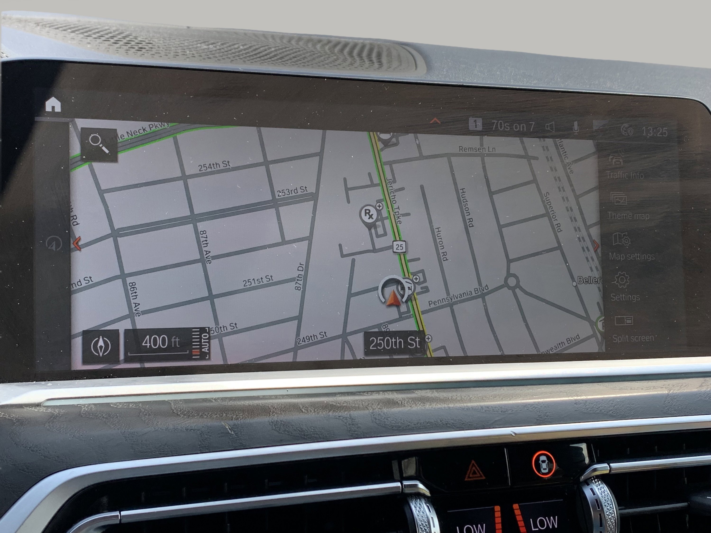 Used 2022 BMW X7 xDrive40i w/ M Sport Package image 45