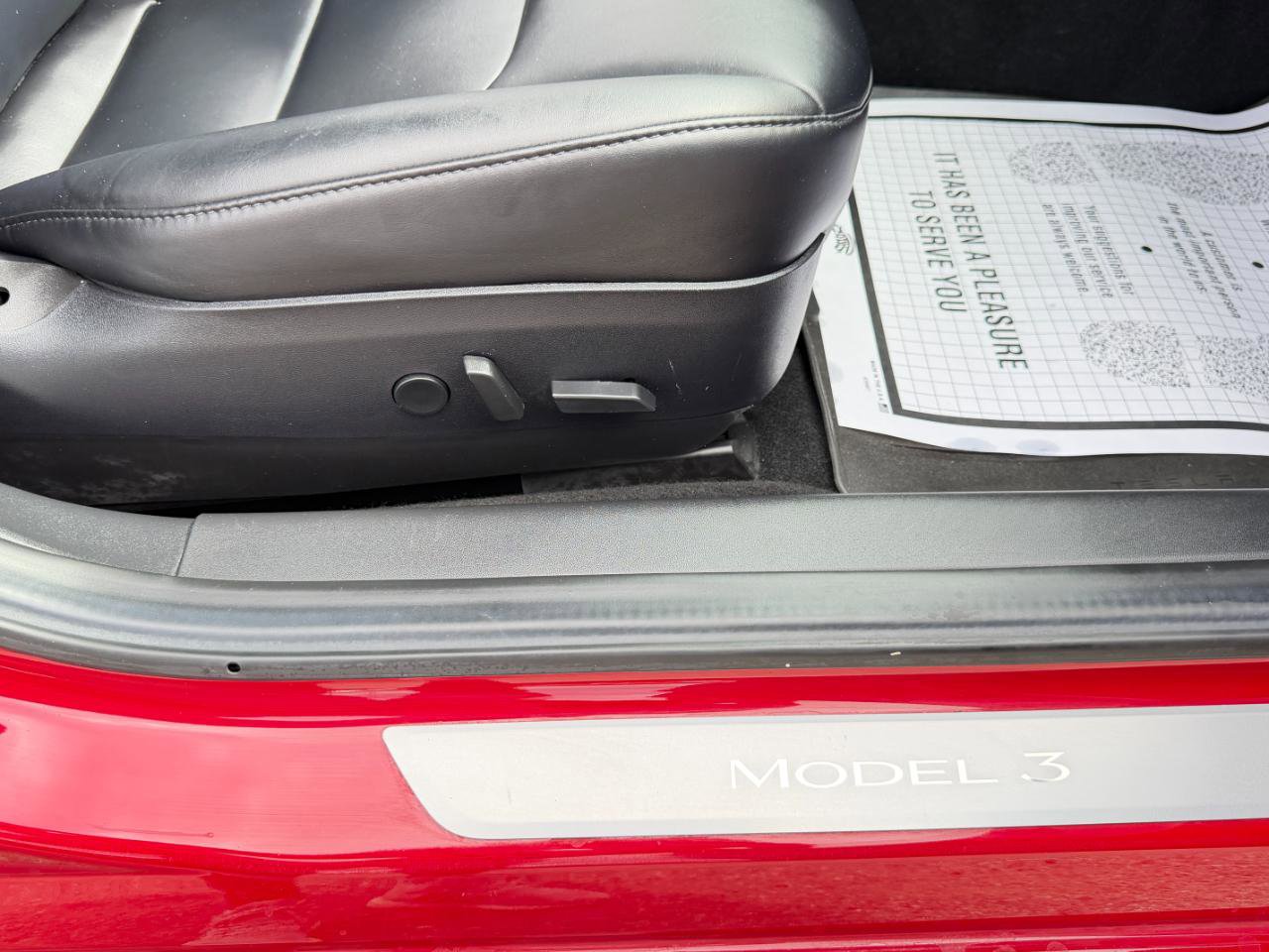 Used 2018 Tesla Model 3 Long Range image 39