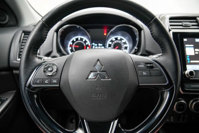 Used 2020 Mitsubishi Outlander Sport SE FWD image 31