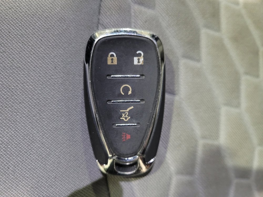 Used 2018 Chevrolet Equinox LT FWD image 32