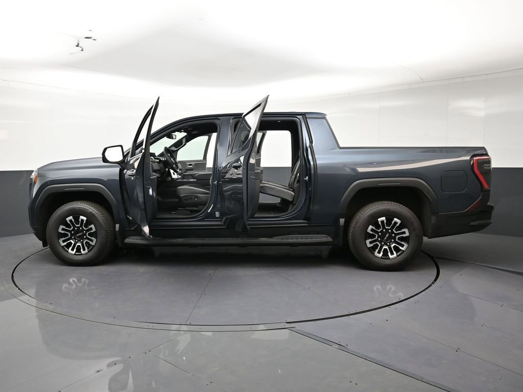 Used 2026 GMC Sierra EV Elevation image 32