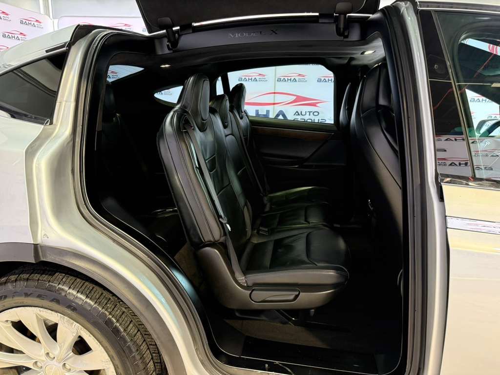 Used 2017 Tesla Model X 100D image 50