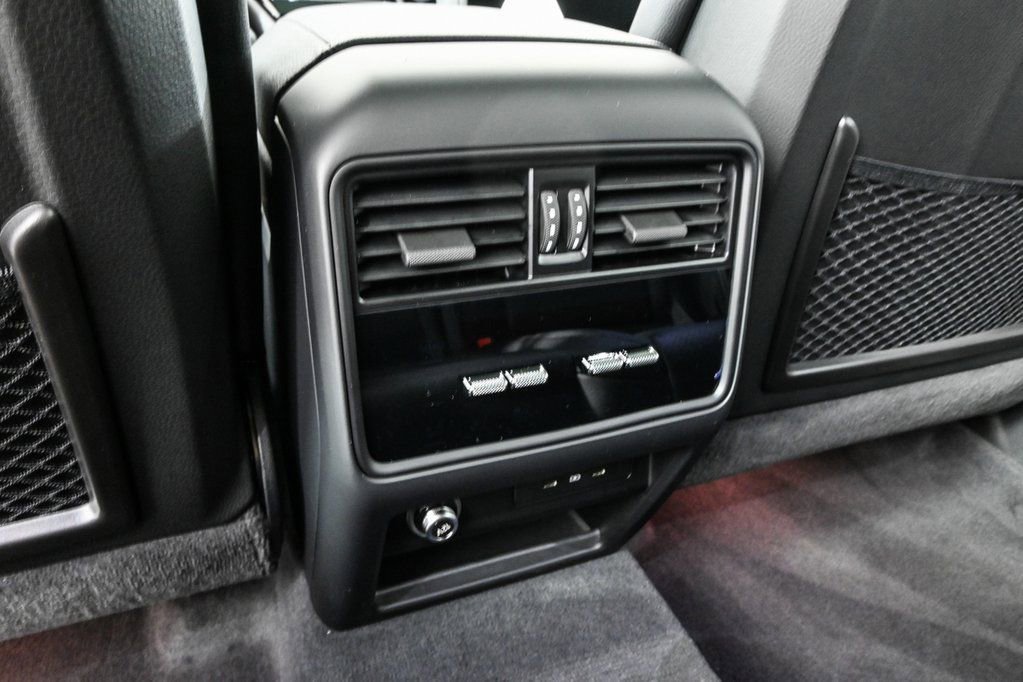 Certified 2025 Porsche Cayenne image 21