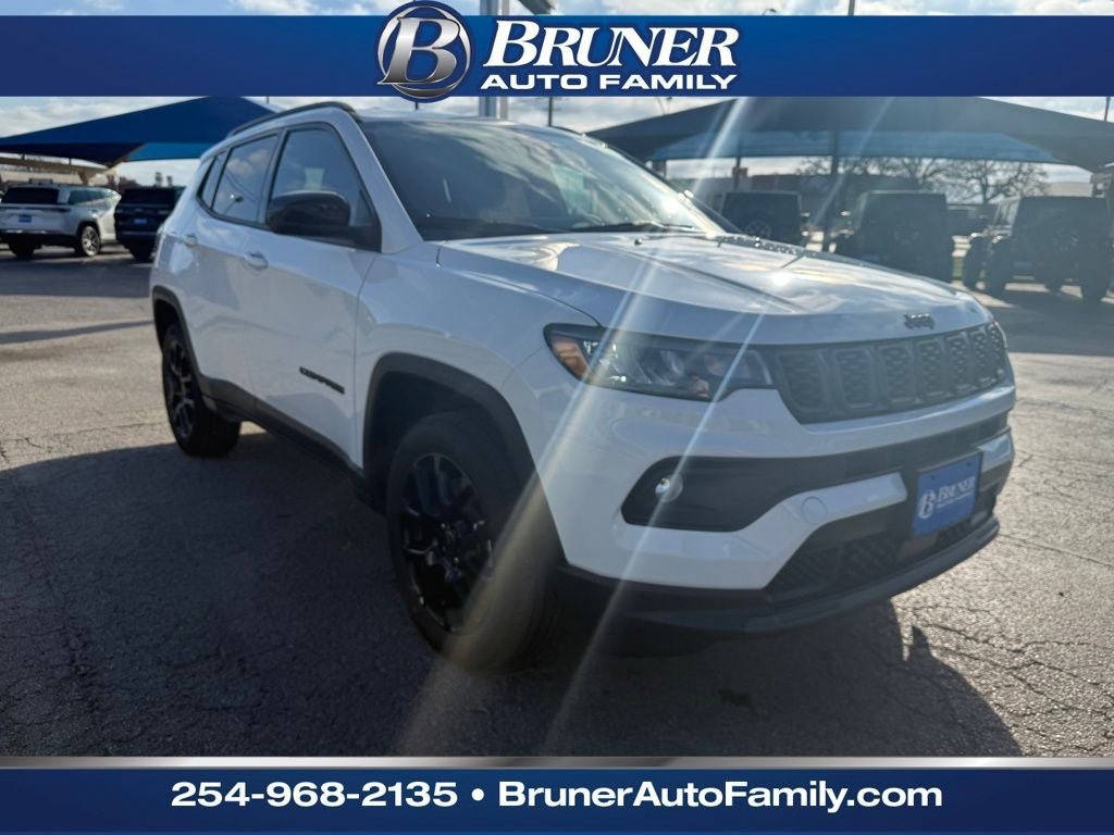 New 2026 Jeep Compass Latitude image 3