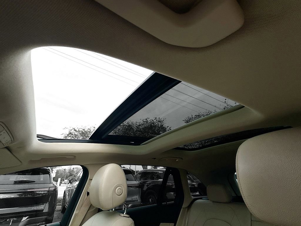 Used 2021 Mercedes-Benz GLC 300 w/ Premium Package image 21