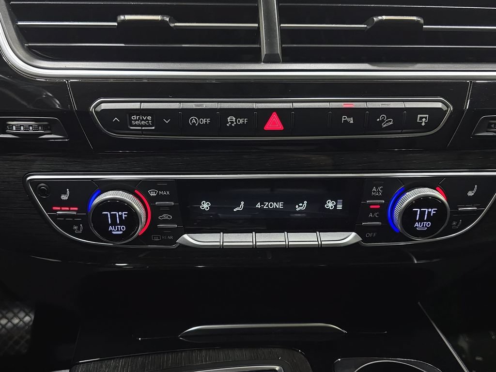 Used 2017 Audi Q7 3.0T Prestige w/ Prestige Package AWD/4WD image 27