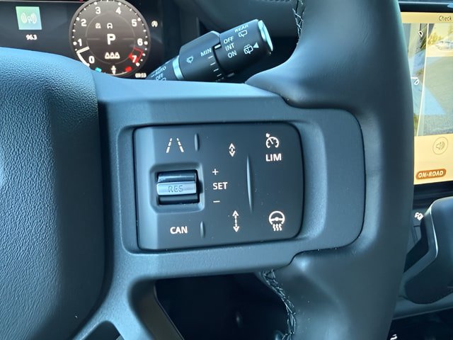 New 2026 Land Rover Defender 90 X-Dynamic SE AWD/4WD image 20