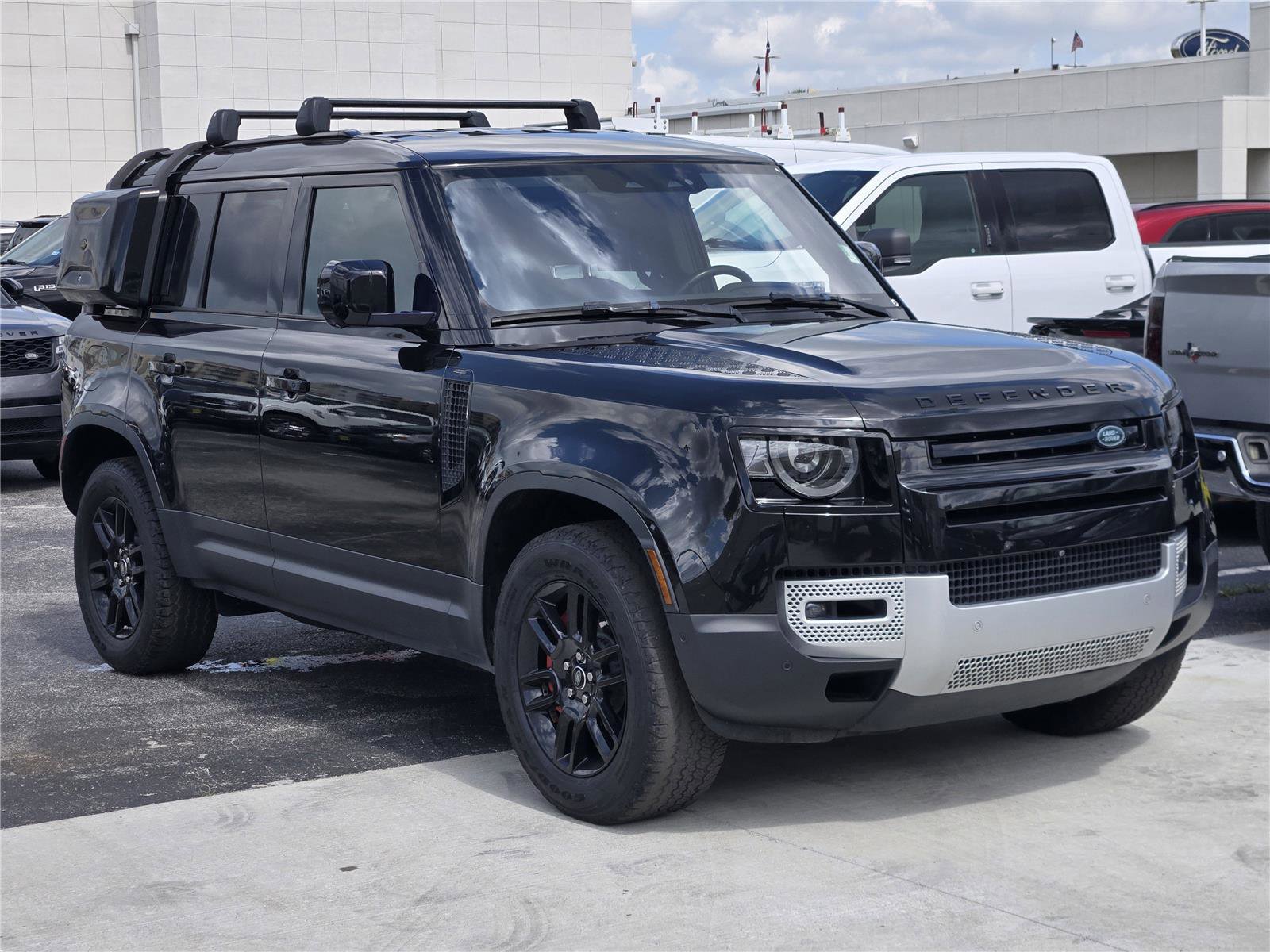 Used 2020 Land Rover Defender 110 SE AWD/4WD image 4