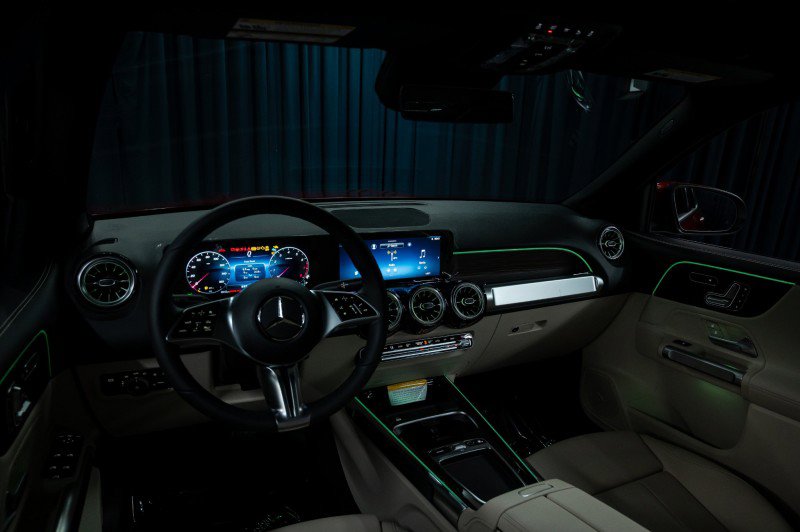 Certified 2026 Mercedes-Benz GLB 250 250 SUV image 26