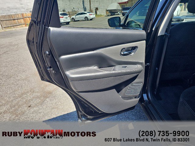 Used 2018 Nissan Murano S AWD/4WD image 23