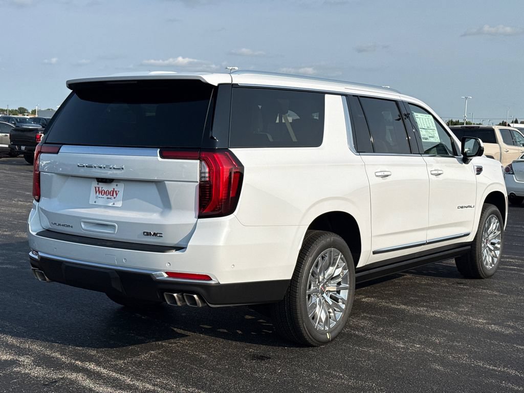 New 2026 GMC Yukon XL Denali w/ Denali Reserve Package AWD/4WD image 7