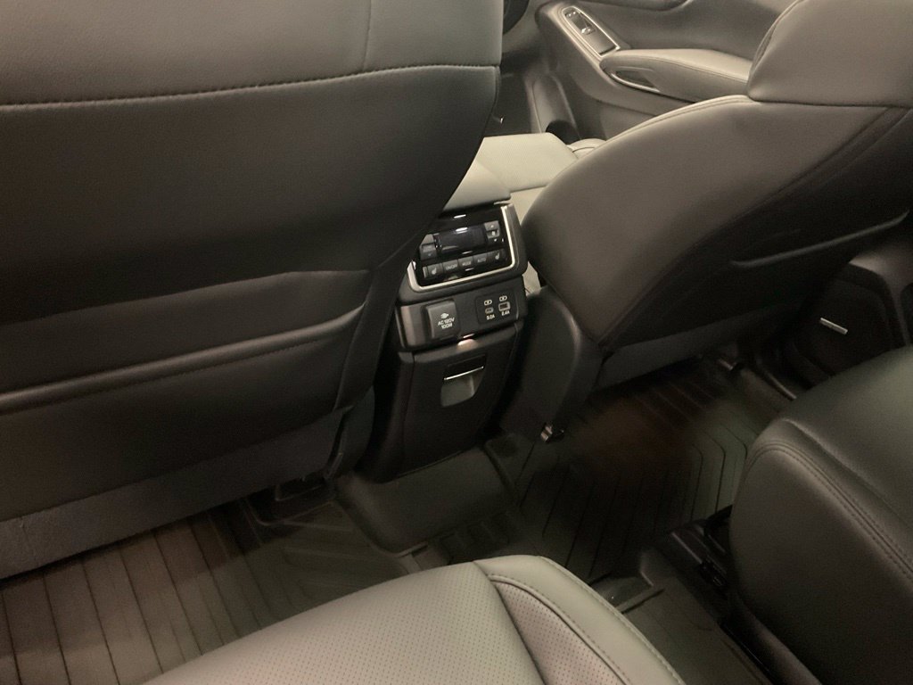 New 2027 Subaru Ascent Touring AWD/4WD image 26