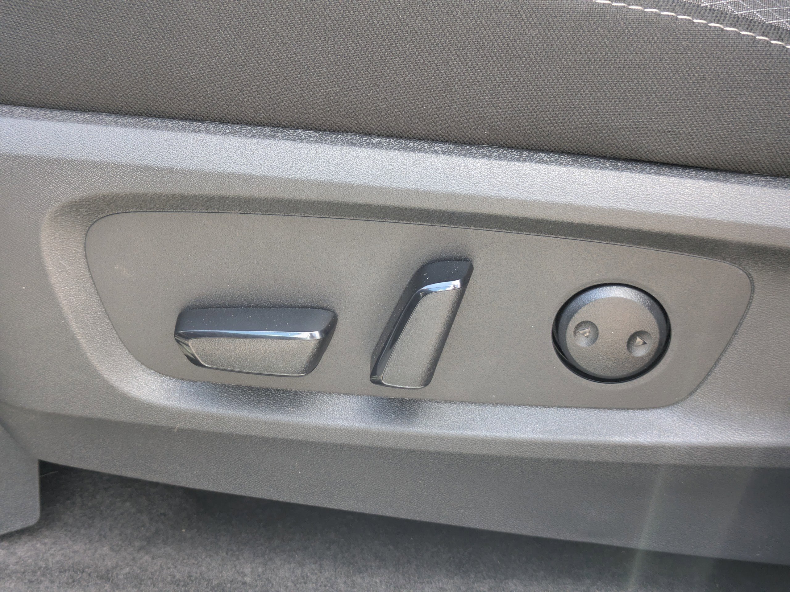 New 2026 Nissan Pathfinder SV AWD/4WD image 22