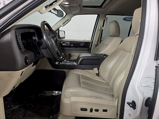Used 2017 Lincoln Navigator L Reserve AWD/4WD image 15