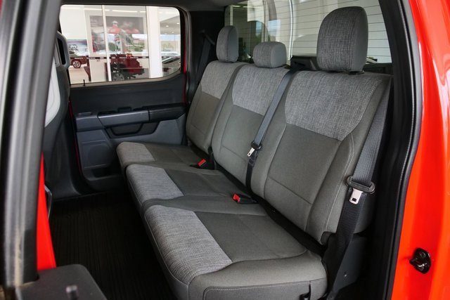 Used 2022 Ford F150 XLT w/ Trailer Tow Package image 12