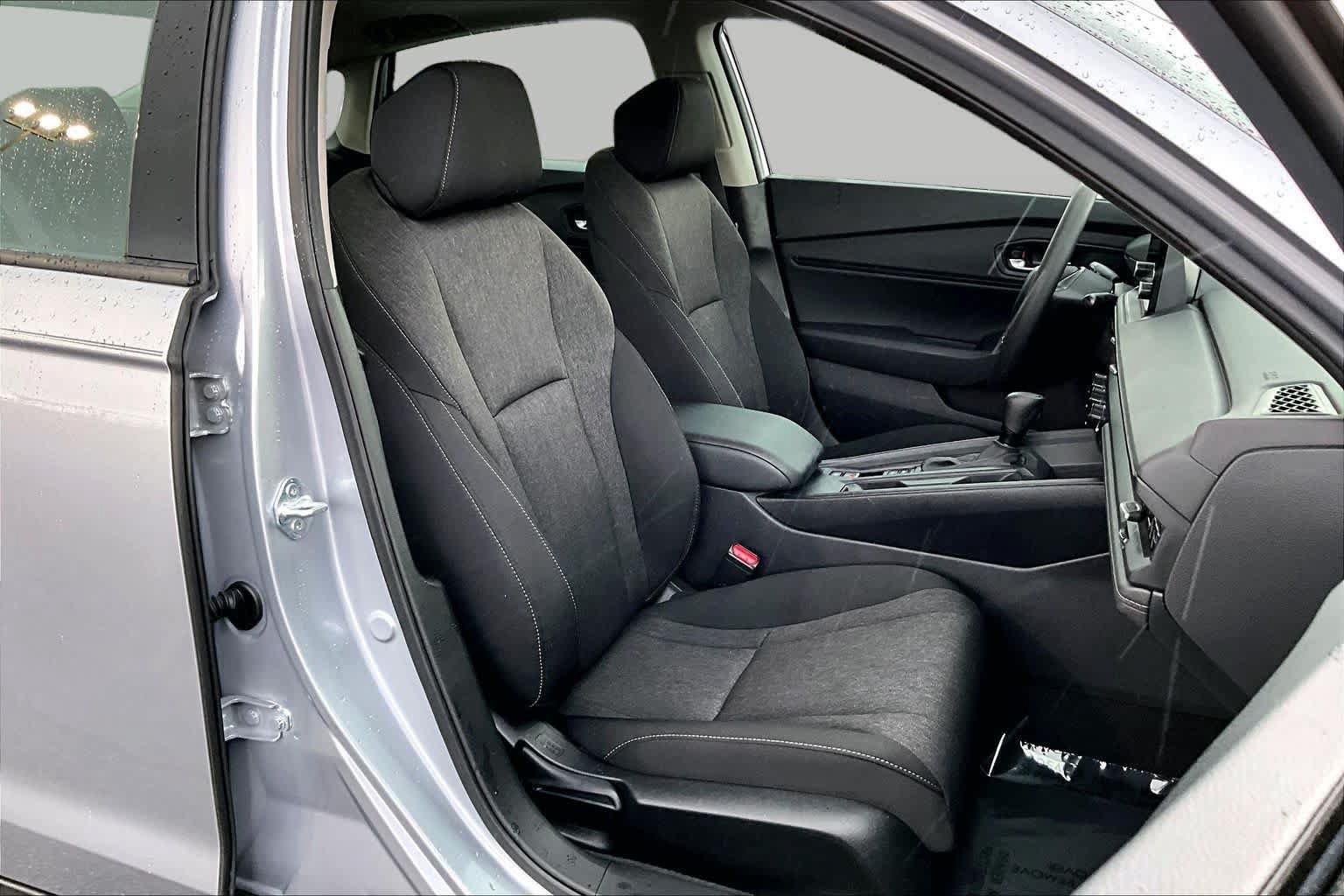 Used 2023 Honda Accord EX image 9