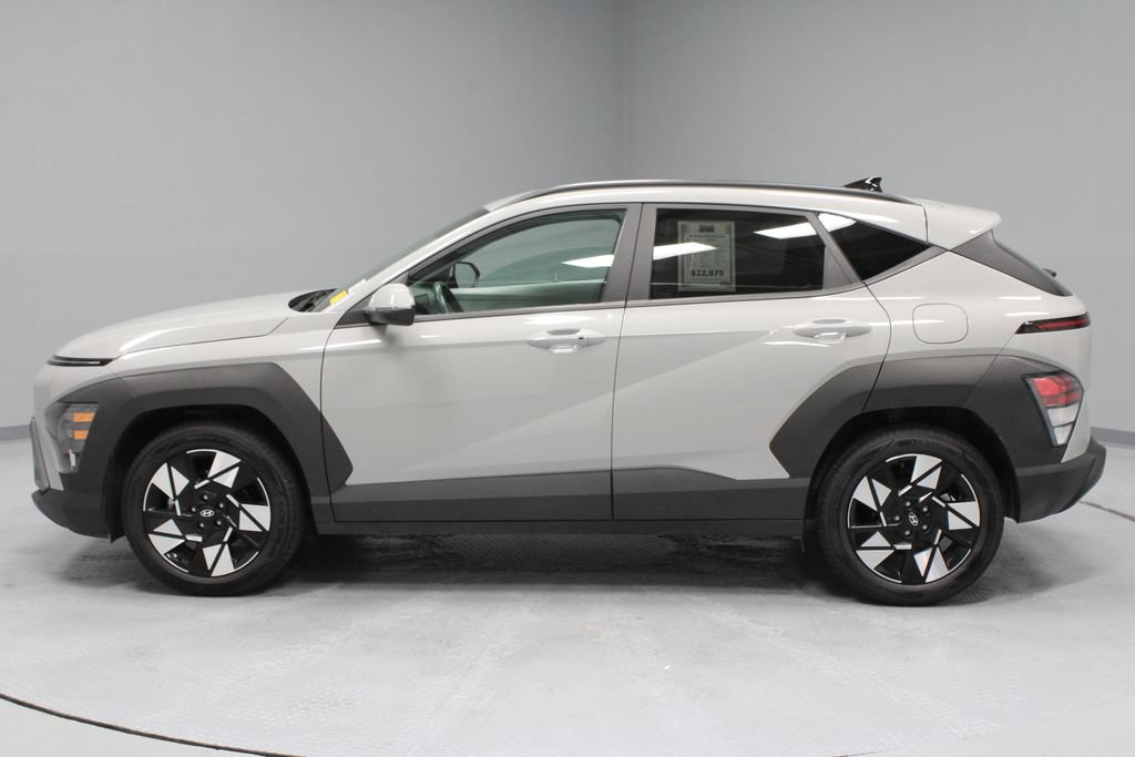 Certified 2025 Hyundai Kona SEL FWD image 10