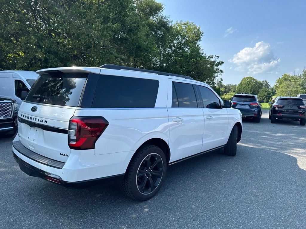 Used 2022 Ford Expedition Max Limited AWD/4WD image 6