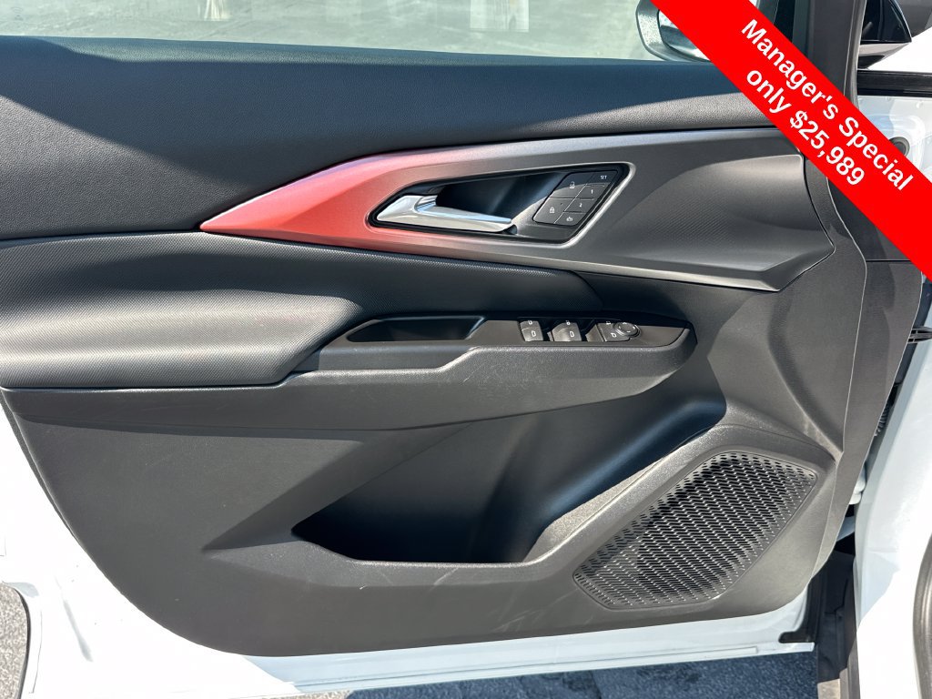 Used 2024 Chevrolet Equinox EV RS FWD image 11
