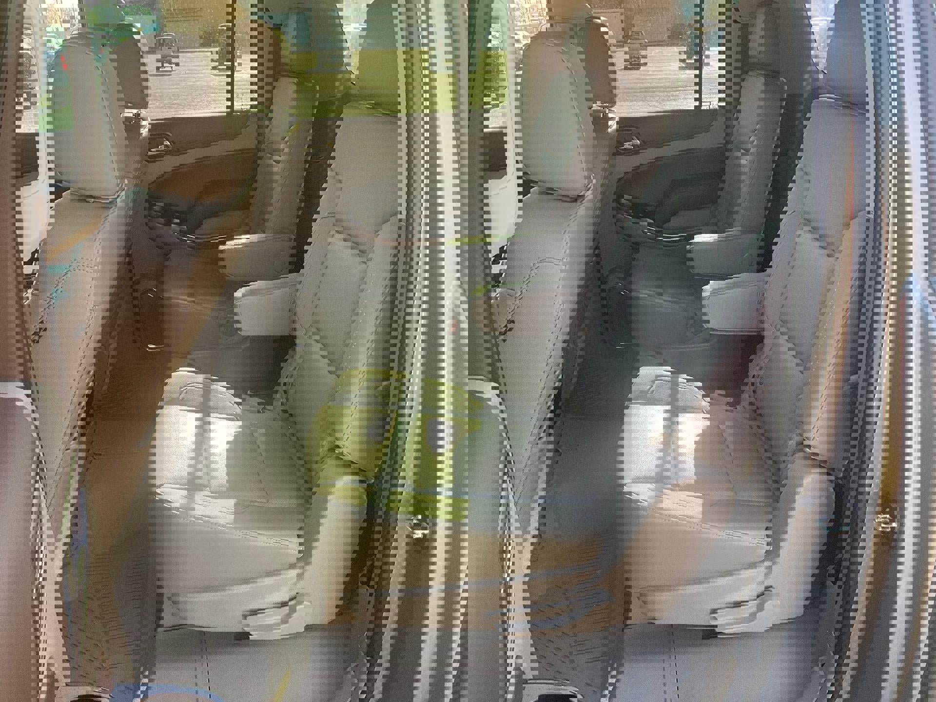 Used 2019 Chevrolet Suburban Premier image 11