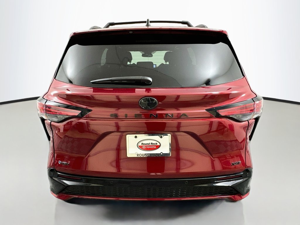 Certified 2026 Toyota Sienna XSE FWD image 6