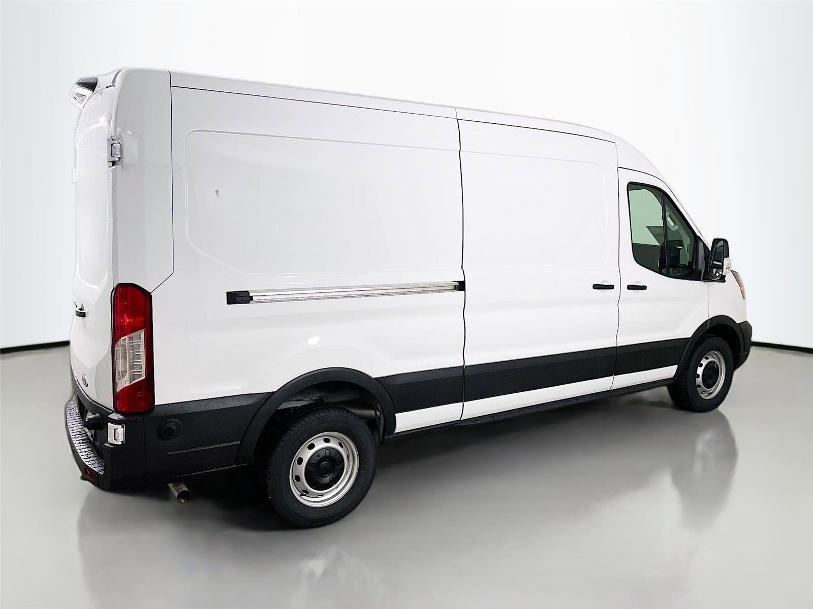 New 2025 Ford Transit 250 148 Medium Roof image 8