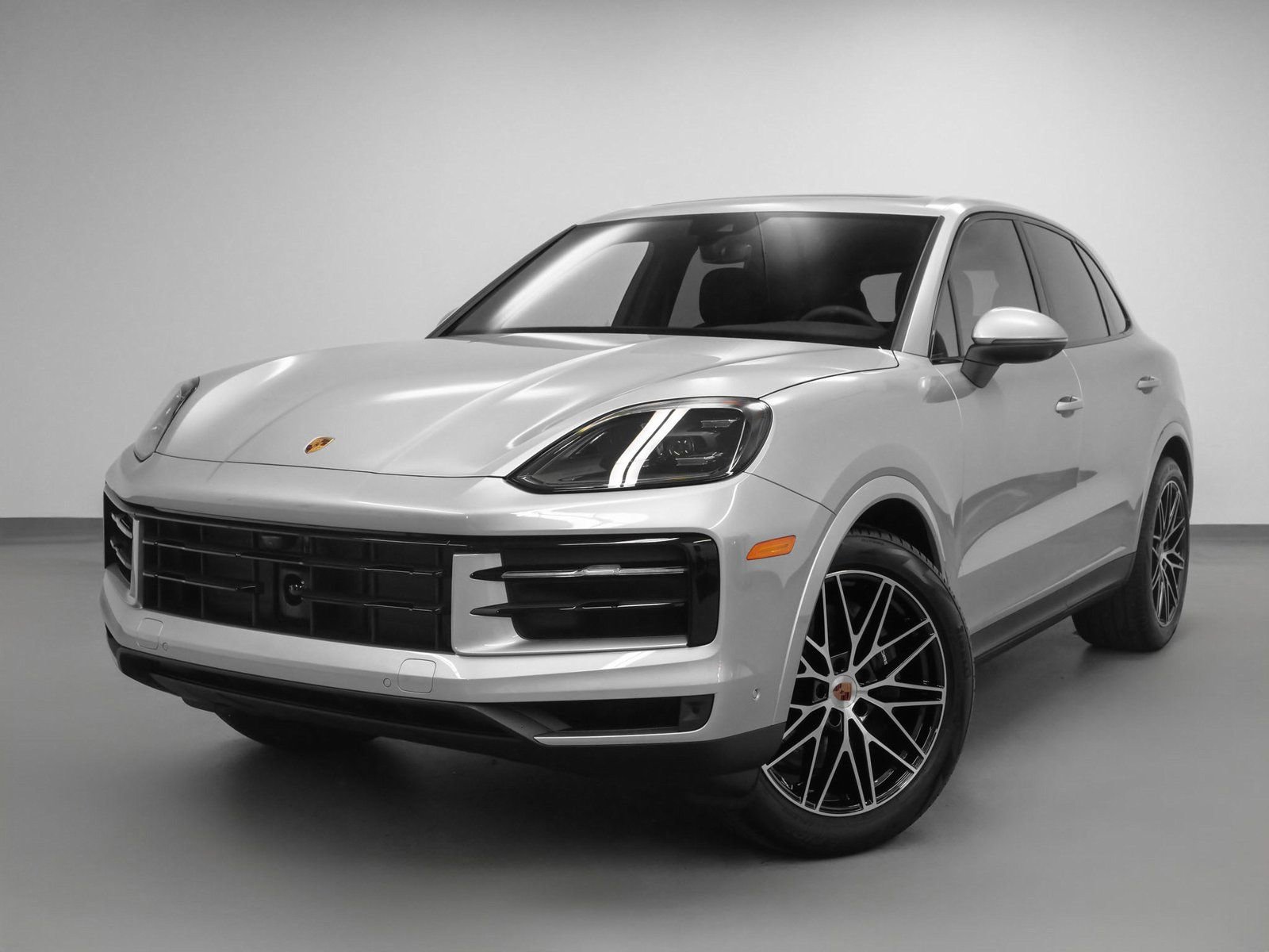 Certified 2025 Porsche Cayenne image 1